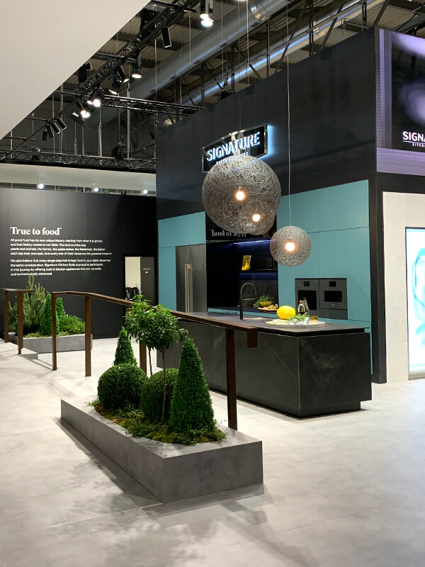 Display International built the exhibition booth for LG Signature Kitchen at Euro Cucina in Milan.