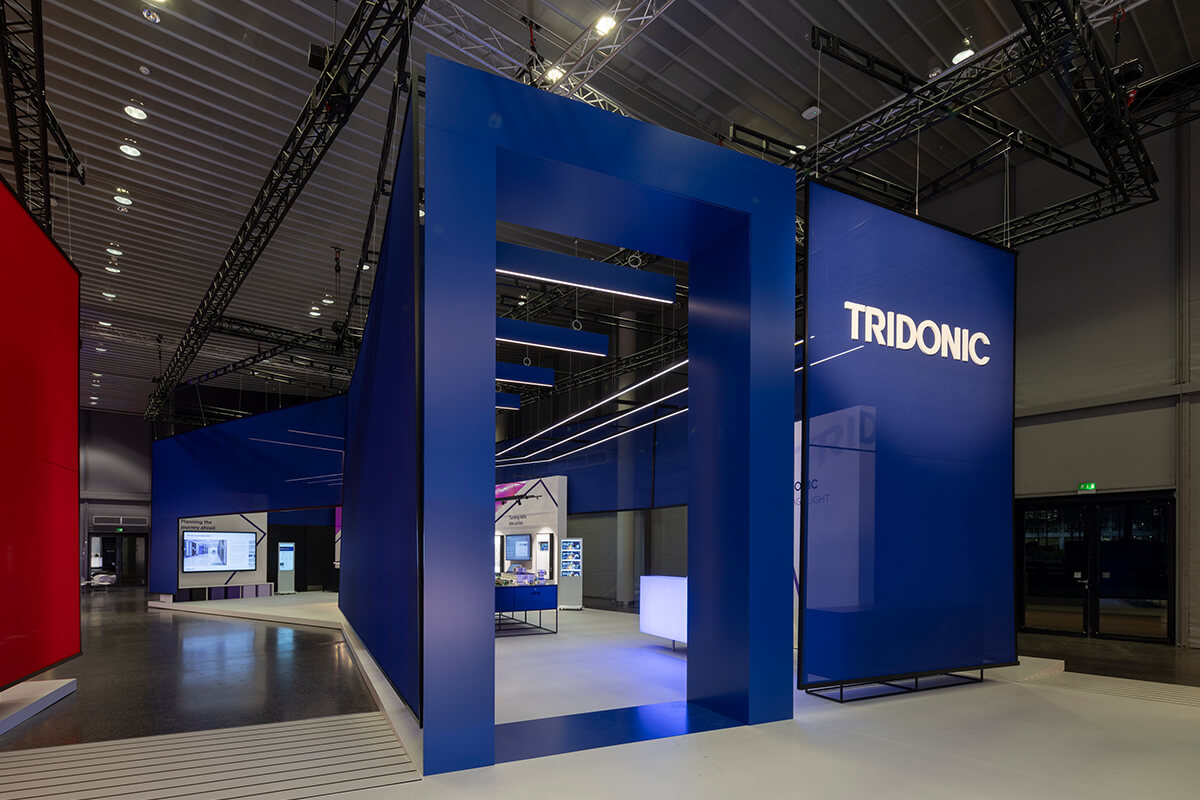 Sustainable exhibition stand of Zumtobel Group at Light + Building Frankfurt focusing on reuse of materials.